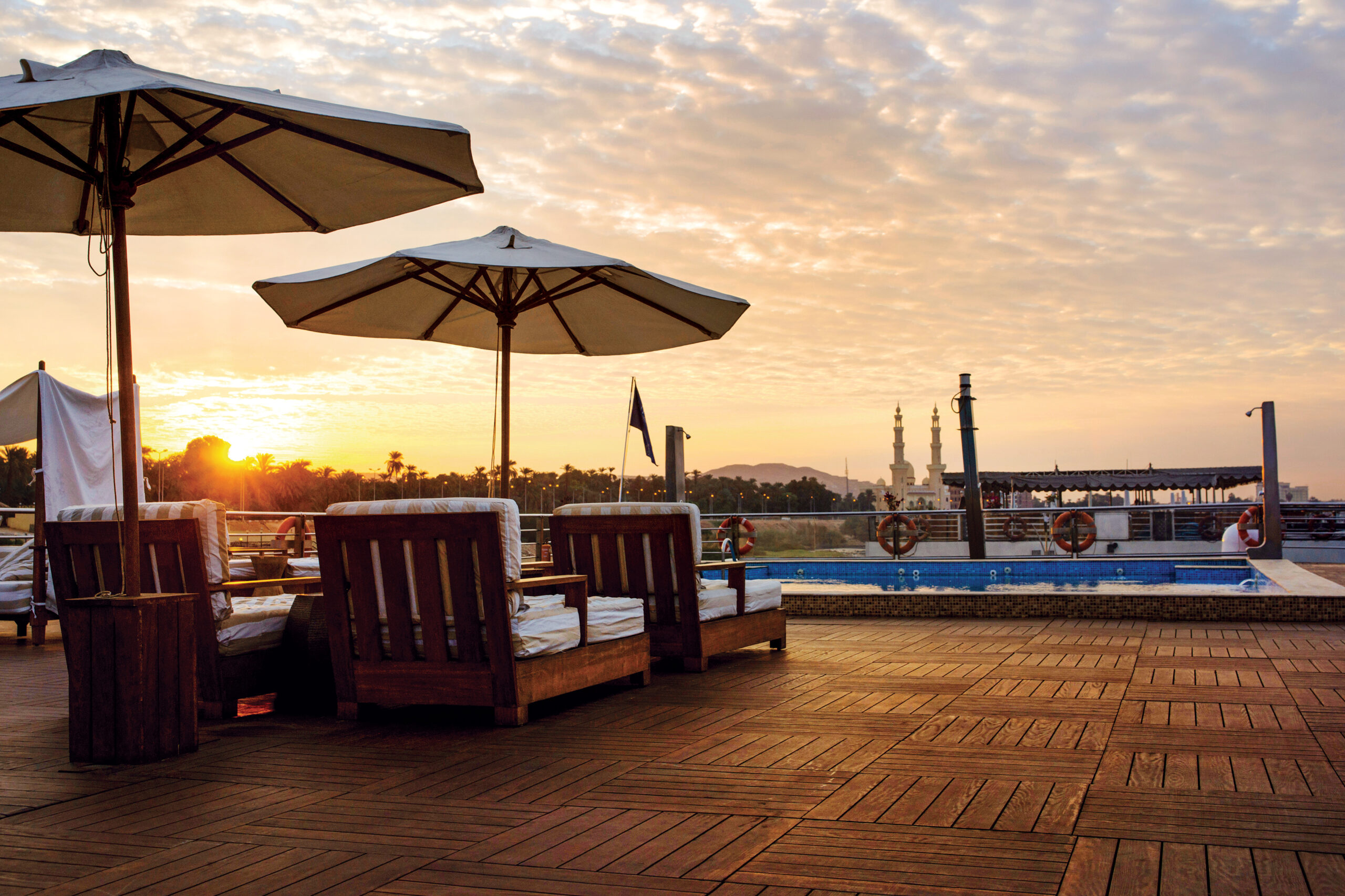 River Tosca cruzeiro no Nilo Uniworld