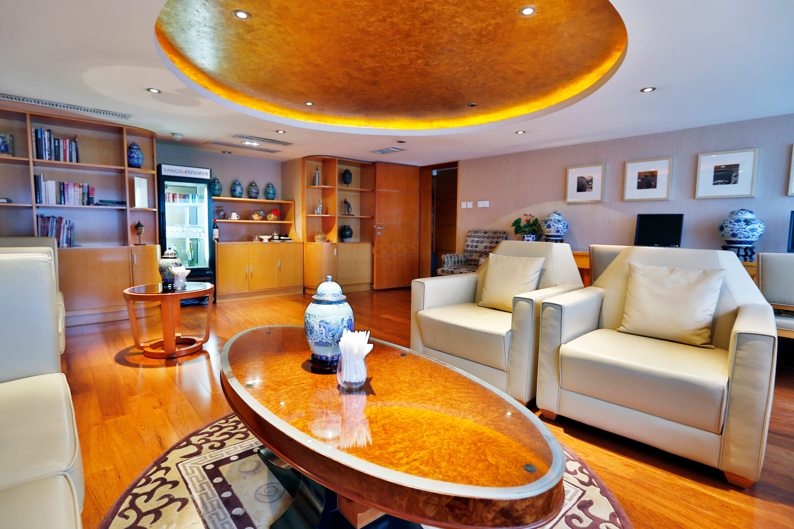 Sanctuary Yangzi Explorer Uniworld navegando China