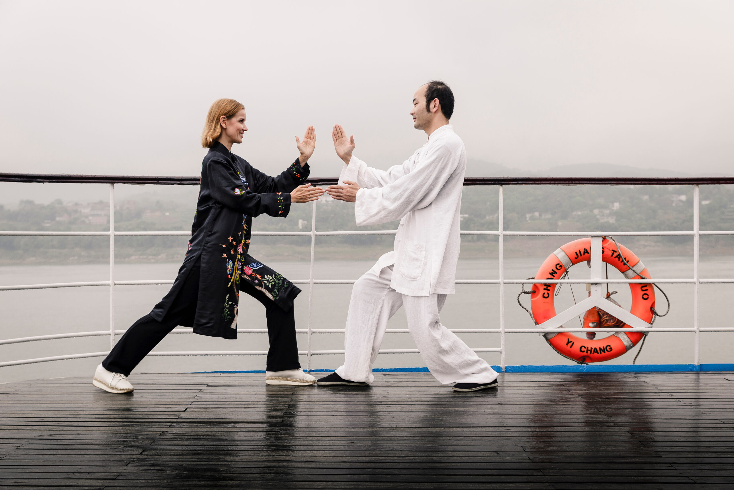 Sanctuary Yangzi Explorer Uniworld navegando China